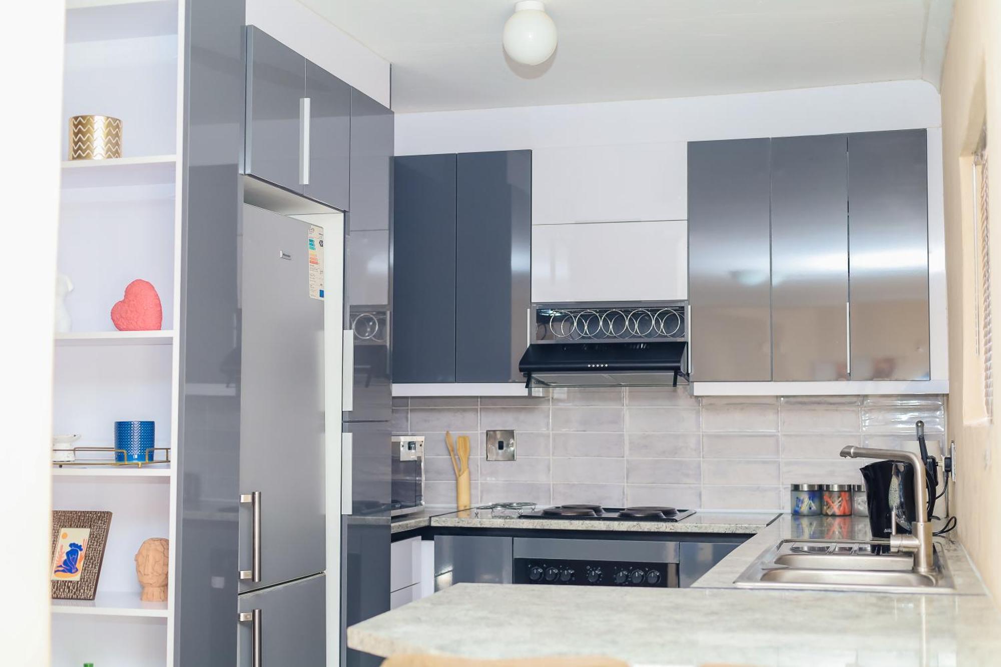 Stylish Self Catering Unit In Maseru Cbd Buitenkant foto